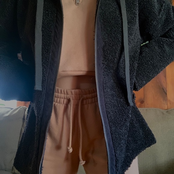 Velvet by Graham & Spencer Jackets & Blazers - Velvet by Graham and Spencer reversible Lux Sherpa Coat